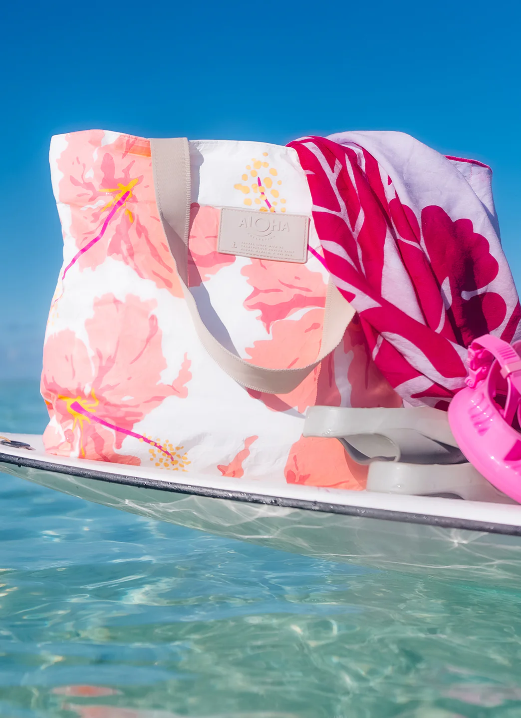 ALOHA Taha'a Day Tripper Tote - Image 7