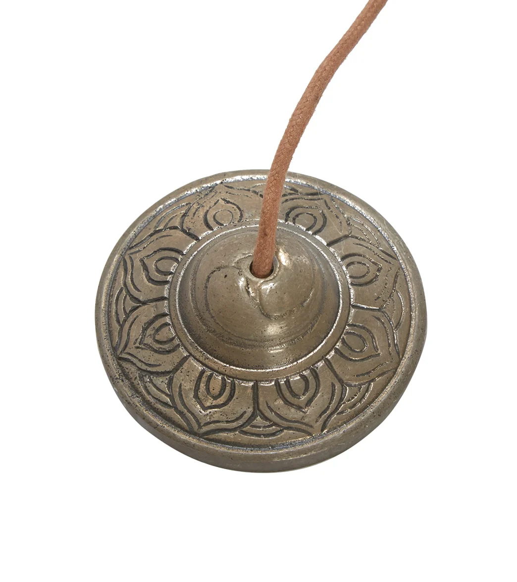 dZi Tingsha: Simple Lotus - Image 2
