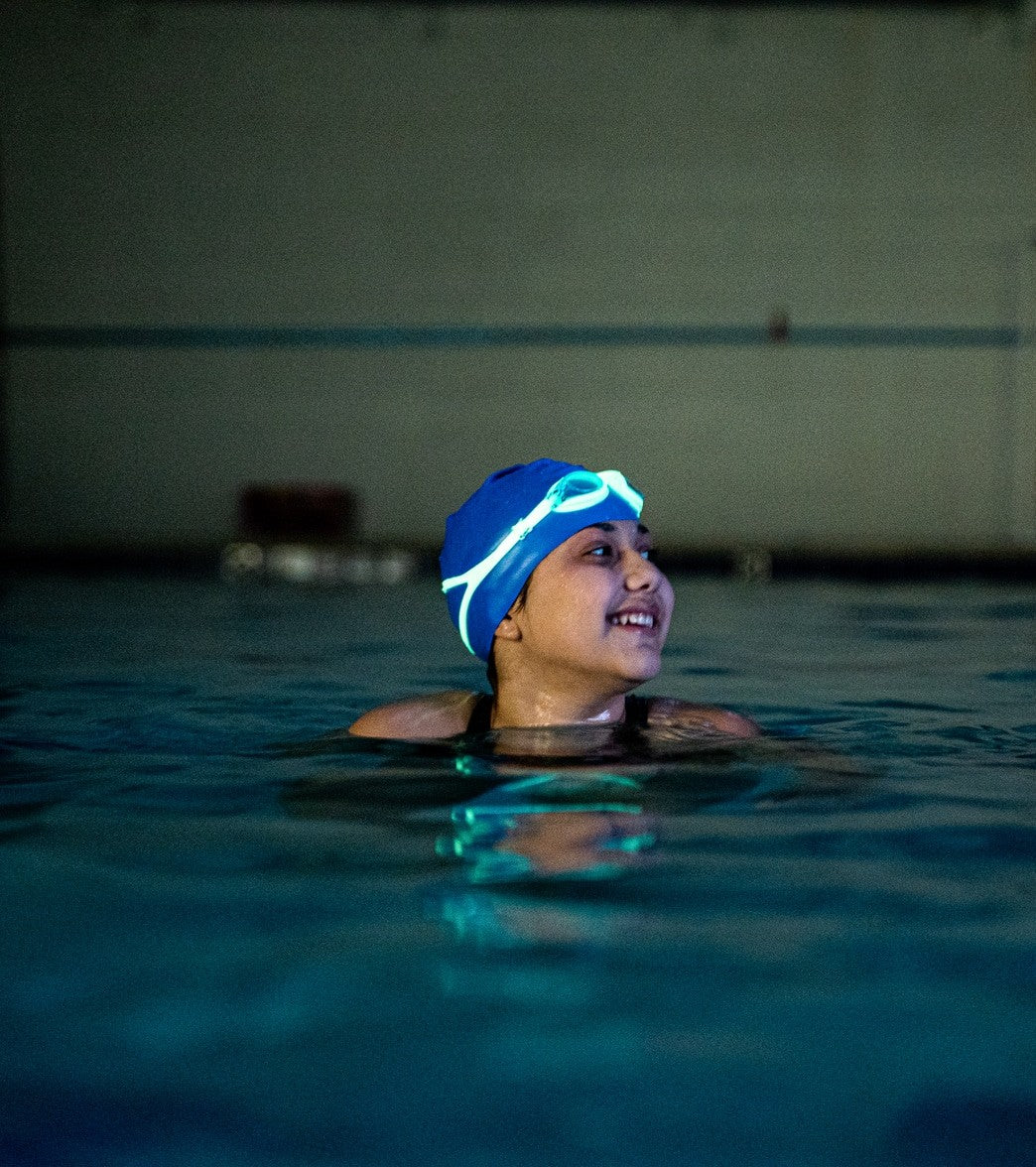 FINIS Kids' FlowGlow Glow-in-the-Dark Goggle - Image 3