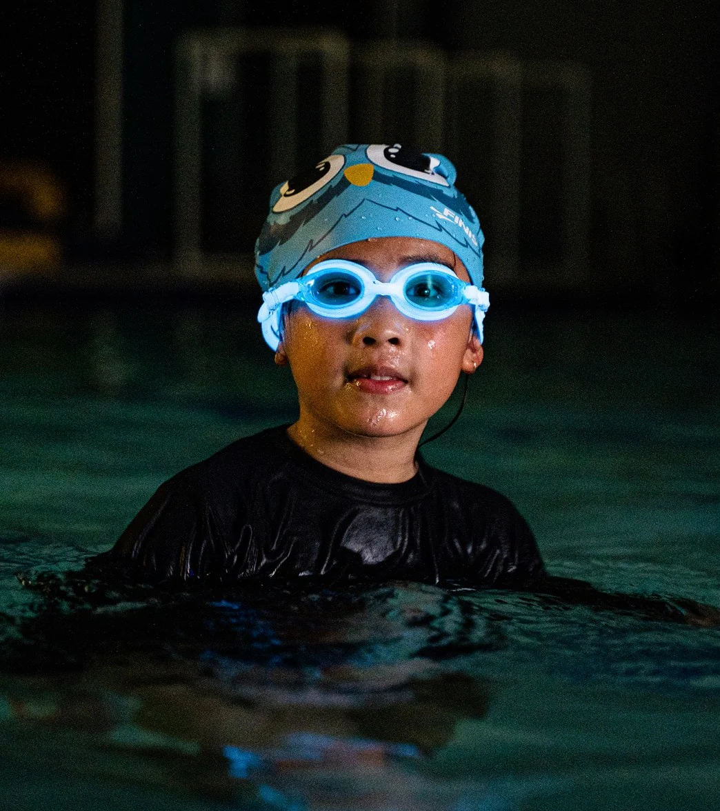 FINIS Kids' FlowGlow Glow-in-the-Dark Goggle - Image 4