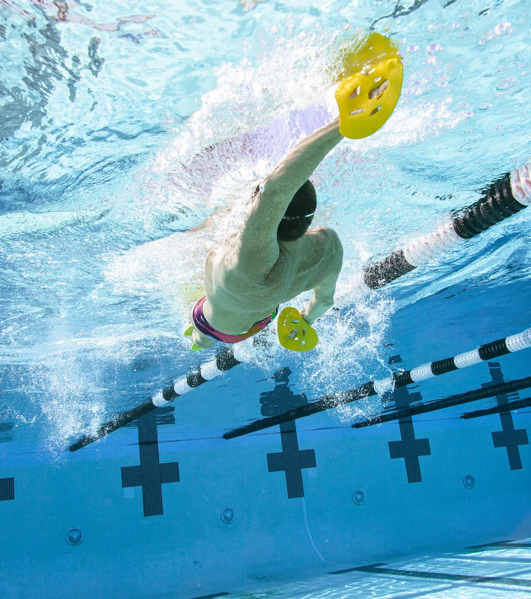FINIS Manta Swim Paddles - Image 10