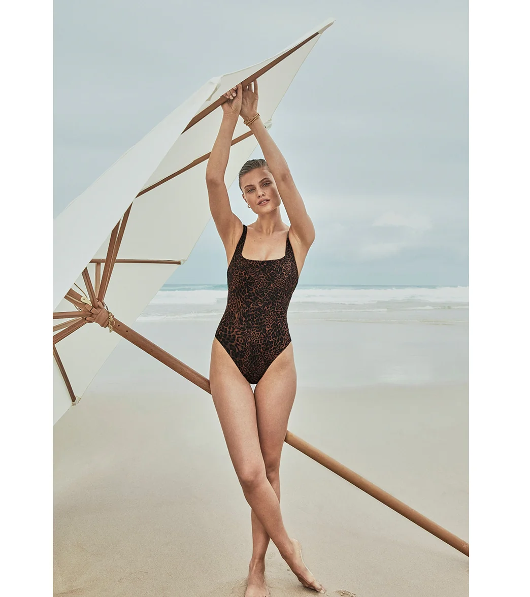 Jets Swimwear Australia Women's Pantera Square Neck One Piece Swimsuit - Image 5