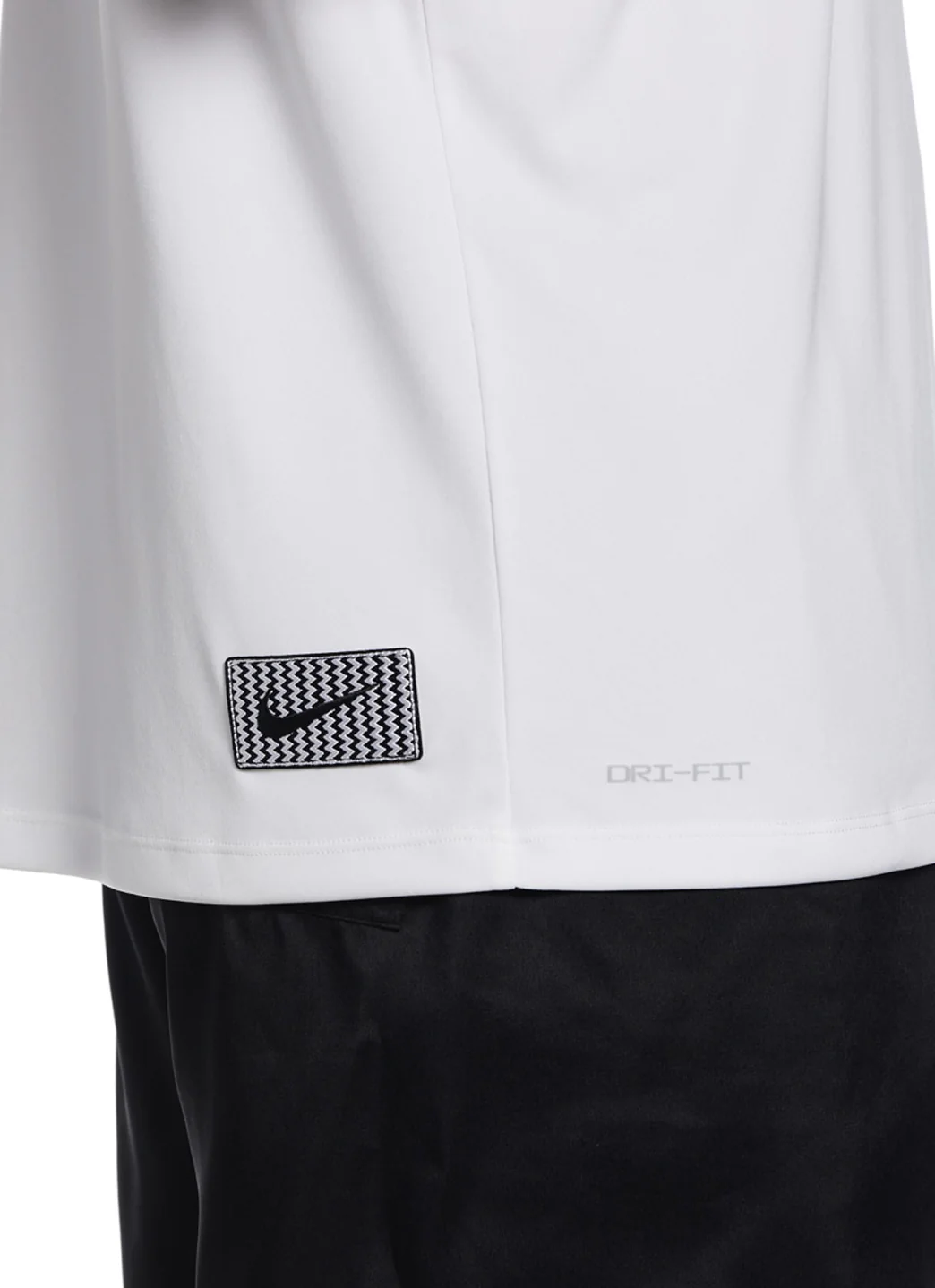 Nike Men's Swoosh Line Short Sleeve Rash Guard - Image 11