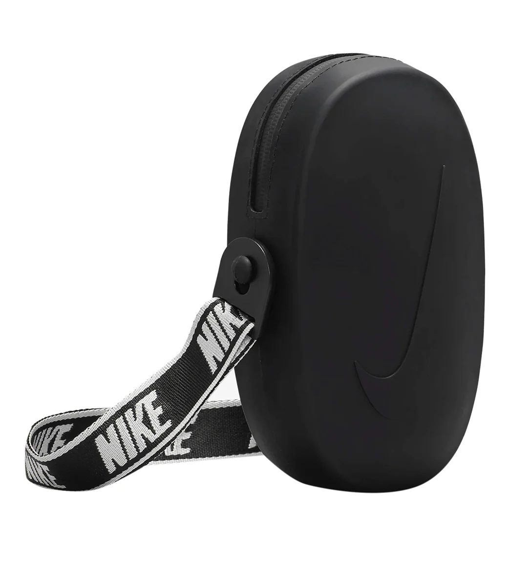 Nike Water Resistant Swim Bag - Image 10