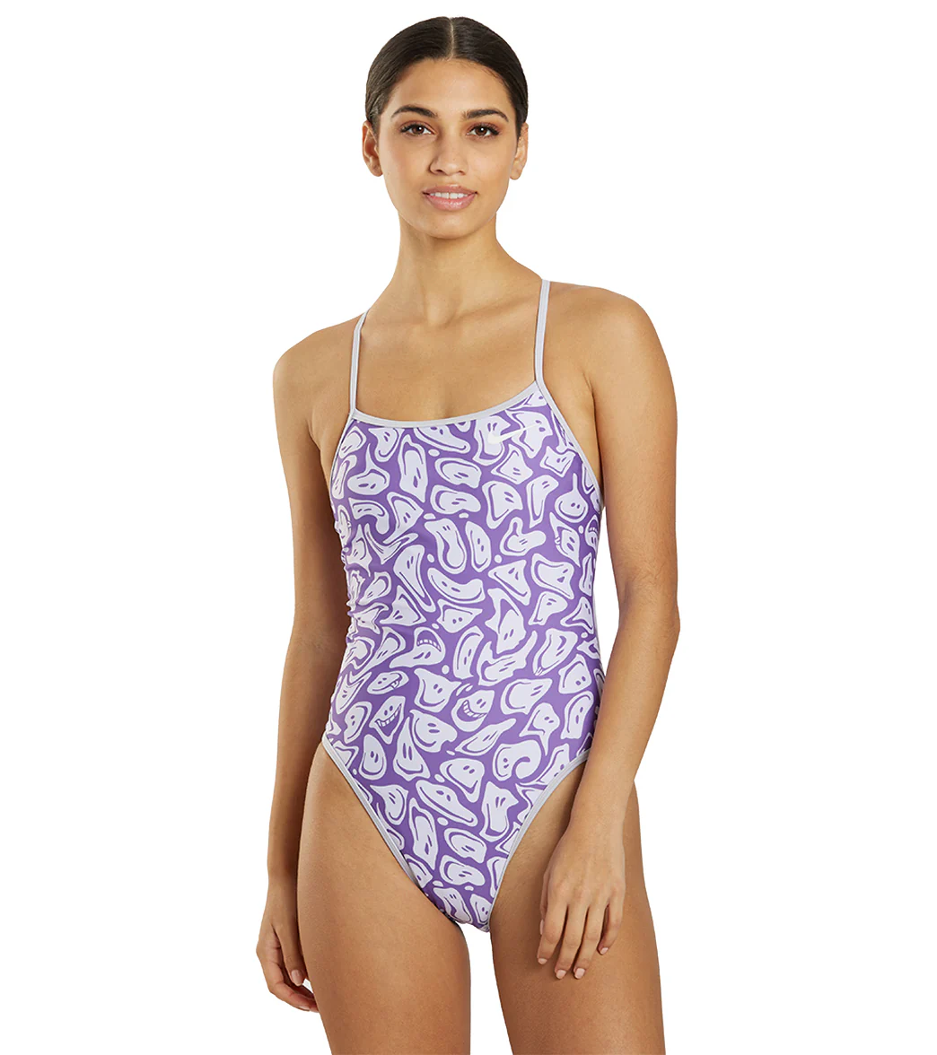 Nike Women's HydraStrong Multi Print Reversible Tie Back One Piece Swimsuit - Image 7