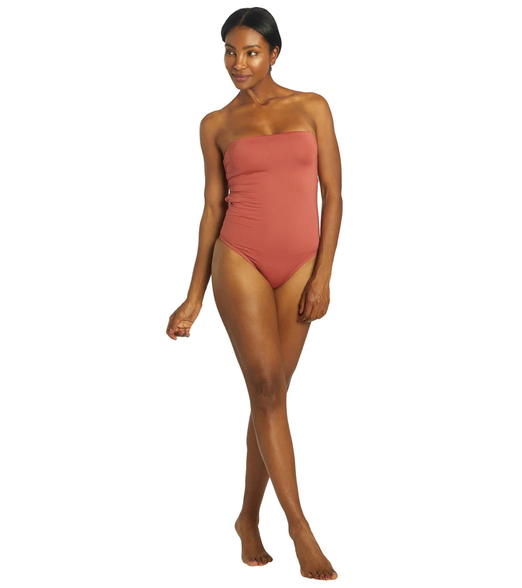 Nike Women's Solid Lace-Up Back Bandeau One Piece Swimsuit - Image 12