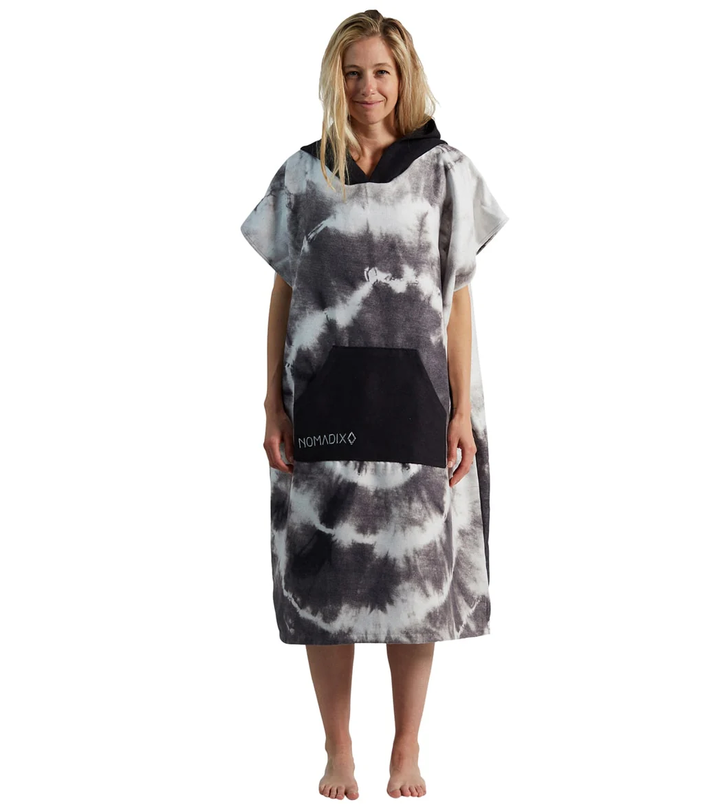 Nomadix Tie Dye Black and White Changing Poncho - Image 6