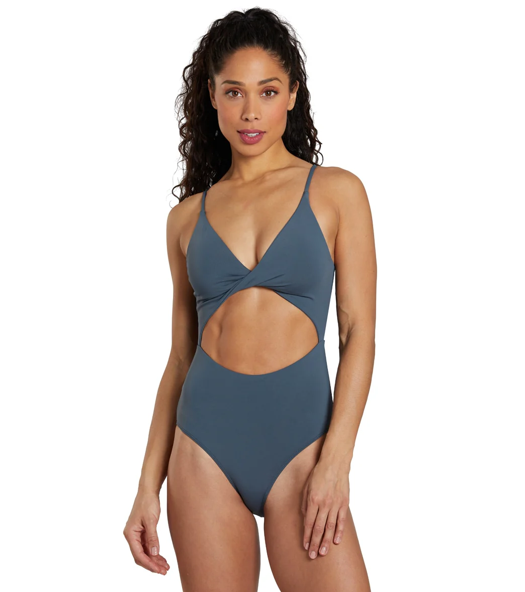 O'Neill Women's Saltwater Solids Twisted One Piece Swimsuit - Image 13