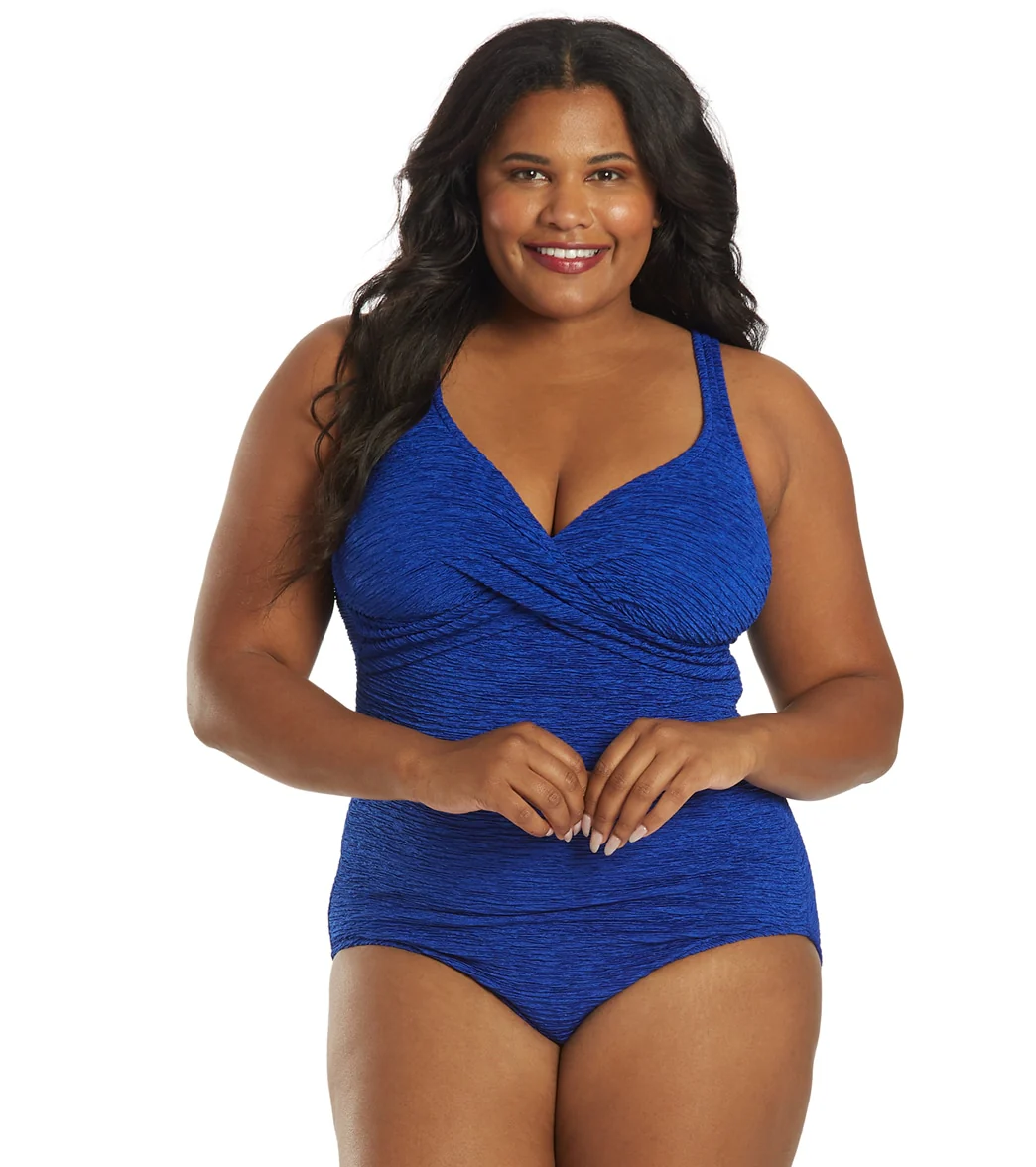 Penbrooke Krinkle Women's Plus Size Chlorine Resistant Twist Front Long Torso One Piece Swimsuit - Image 7