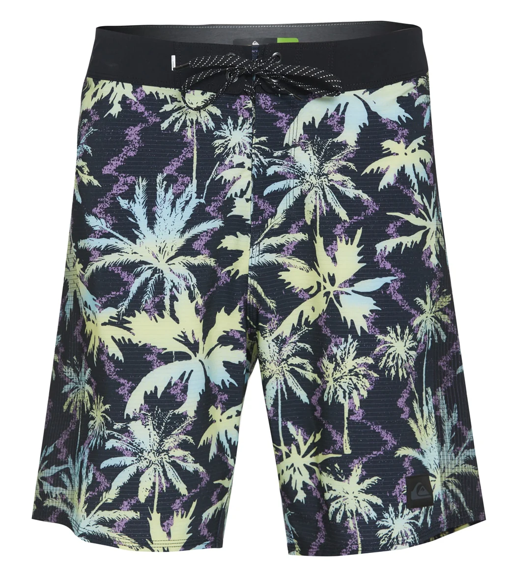 Quiksilver Men's 19" Highlite Arch Board Shorts - Image 12