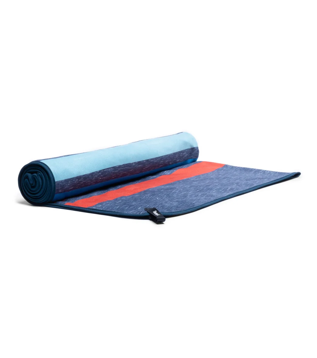 Rumpl Everywhere Towel - Image 6