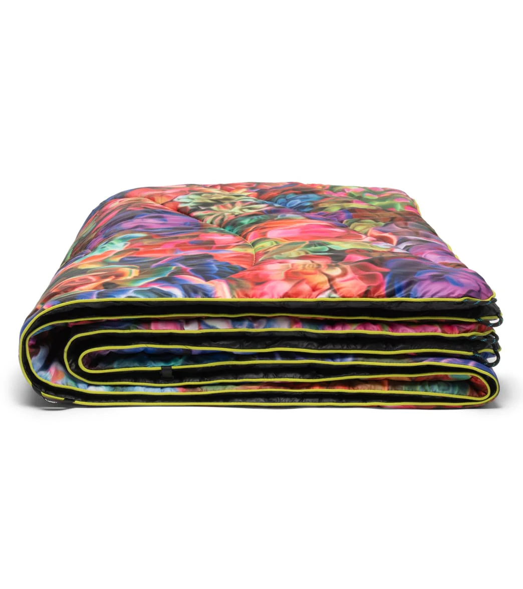 Rumpl Original Puffy Blanket - Image 4