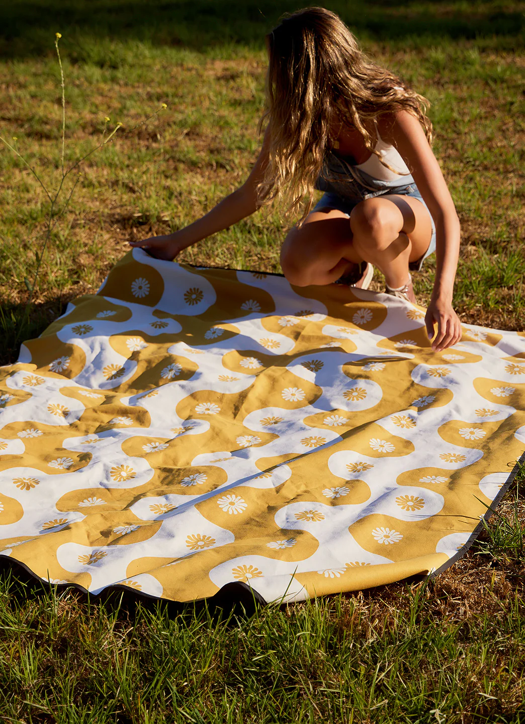 Slowtide Botanical Waves Quick-Dry Beach Blanket - Image 4