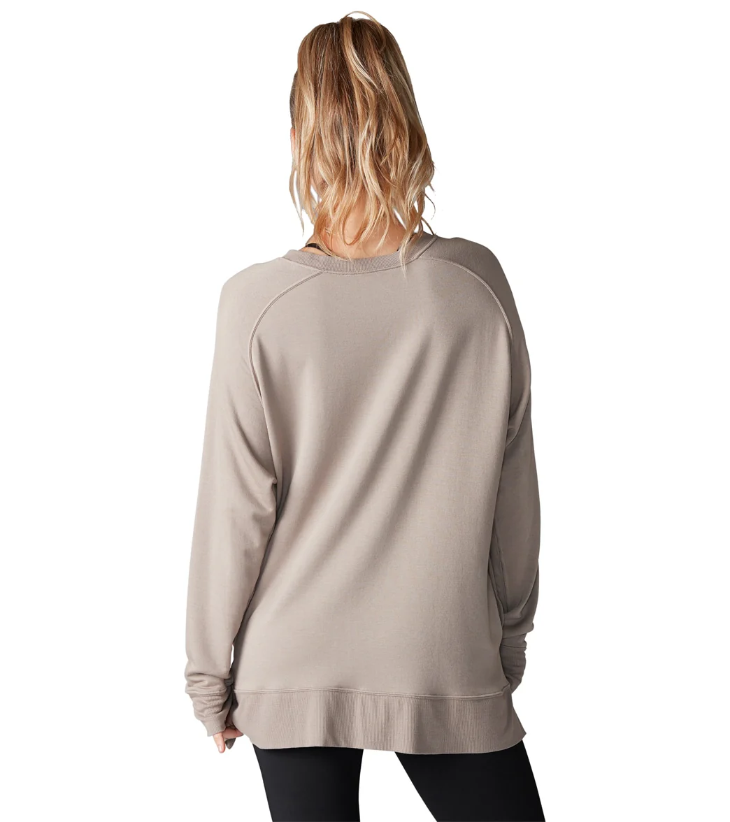 Tavi Cozy Sweatshirt - Image 23