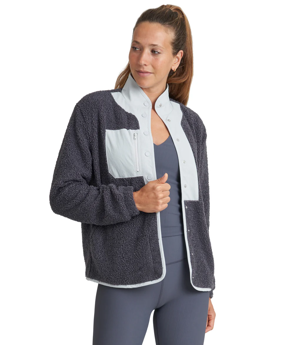 Thrive Societe Sherpa Snap Jacket - Image 4