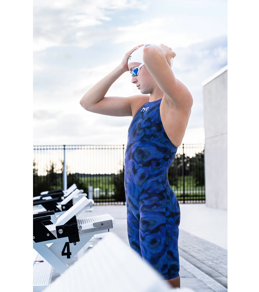 TYR Women's Avictor 2.0 Exolon Closed Back Tech Suit Swimsuit - Image 36