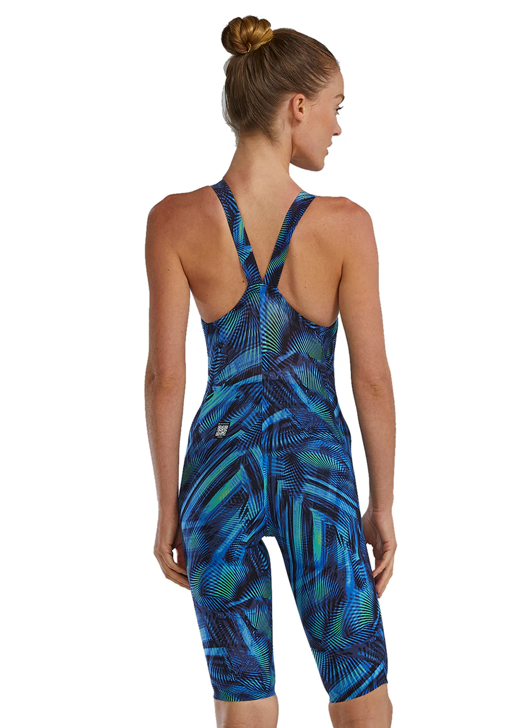 TYR Women's Avictor 2.0 Helux Closed Back Tech Suit Swimsuit - Image 17